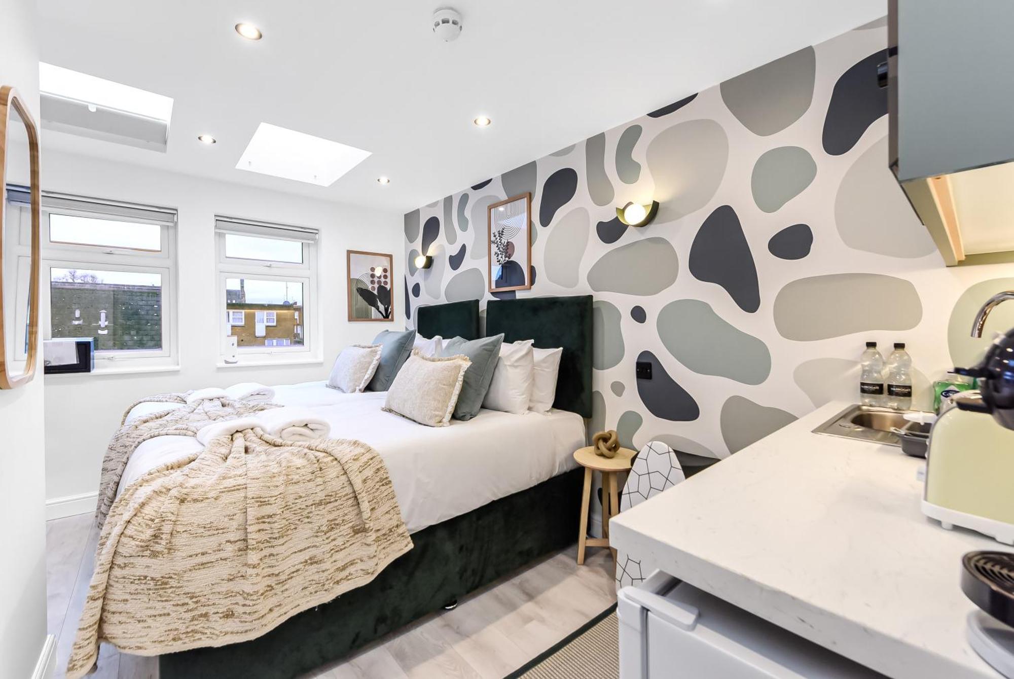 לונדון Sleek & Modern Studio Getaway With Artistic Flair מראה חיצוני תמונה